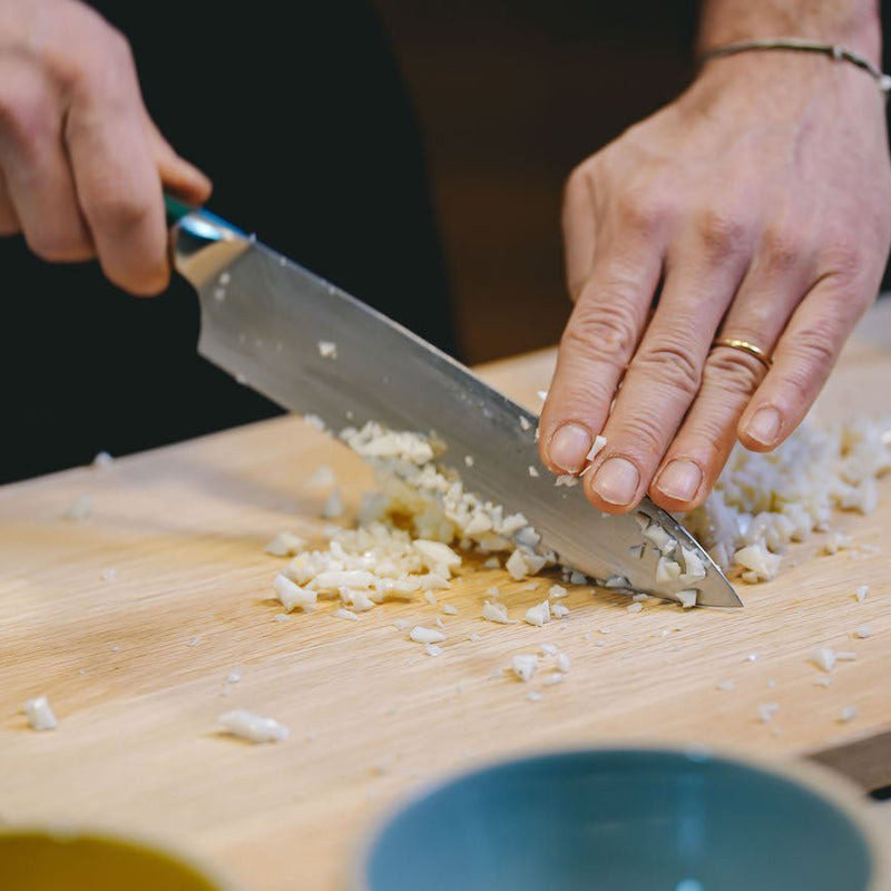 ¿Cómo mantengo mi tabla de cortar de madera? - Atma Kitchenware