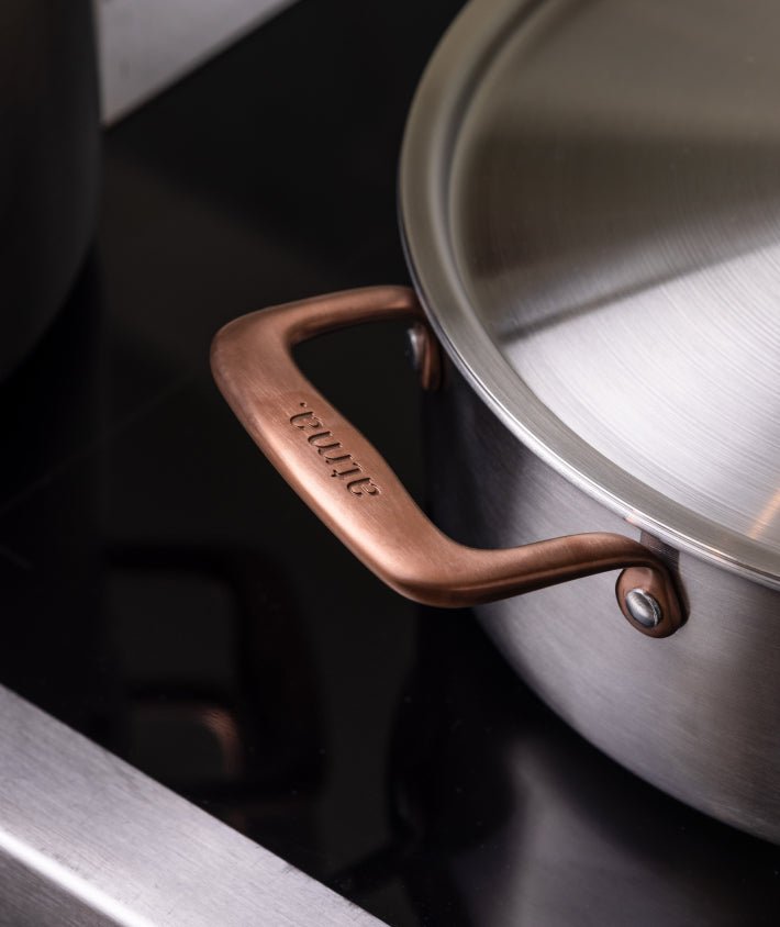 Batterie de cuisine en inox avec manches bronze, 7 pièces - Atma Kitchenware